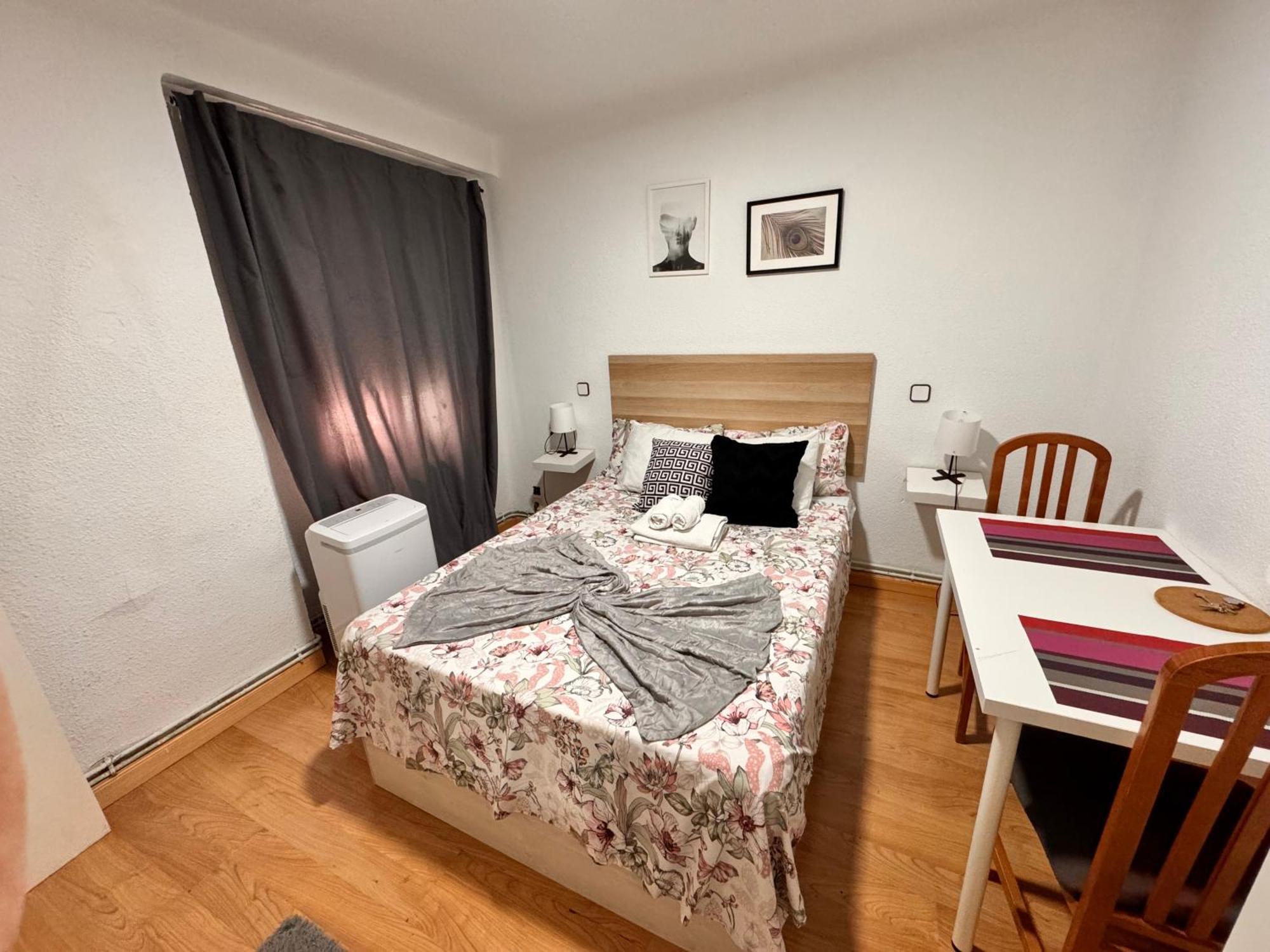 Habitacion Interior En Madrid Esterno foto
